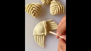 Beautiful buns. Methods for forming buns.