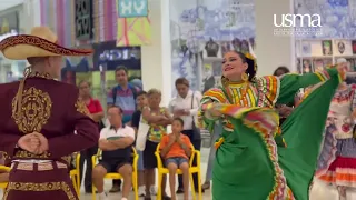 Danzando en el Corazón del Mundo - Presentación en los Andes Mall