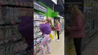 SHOCK REACTION to a FIGURE🔥 Prank in the store💦FITNESS SAMKA🔥 пранк,реакции в магазине