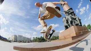 Как делать Kickflip. Обучение от Саши Тушева | Footwork Skate