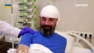 П'ять годин діставали осколки з голови бійця: у Дніпрі провели унікальну операцію