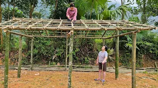 18 year old girl raising a disabled mother - building a bamboo house | Lý Mai Hương