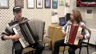 "Parašyk man laiškelį" dviem akordeonais Jovita ir Robertas Vilkauskai iš Simno kultūros centro
