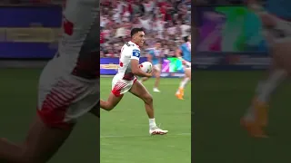 This angle. 🥵️🥵️🥵️ 🖥️ #NRLRoostersDragons #9WWOS #NRL #shorts