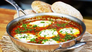 🍳 Shakshouka - Oriental Recipe with Eggs in Tomato Sauce and Spices - Chef Paul Constantin