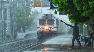 Train in Rain -  02338 Shantiniketan Express skips Janai Road at 130 Kmph + Other Trains