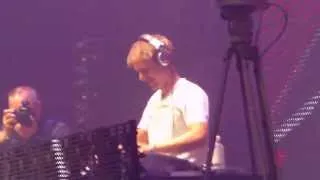 Armin van Buuren Live@MAYDAY 27.04.2013-Part 01