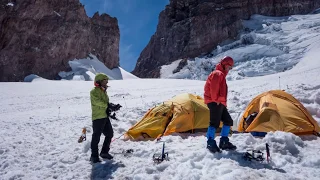 Climbing Mt  Rainier