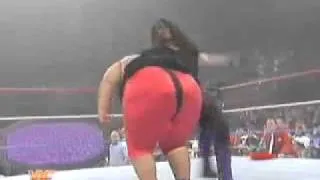 WWF Undertaker ( with Chuck Norris ) vs Yokozuna