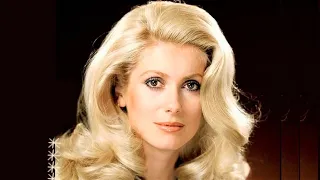 CATHERINE DENEUVE - FALLING IN LOVE - Elvis Presley CAN'T HELP FALLING IN LOVE Piano Cover. Pianino