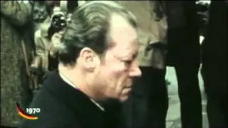 1970 12 07   Willy Brandt kniet in Warschau nieder
