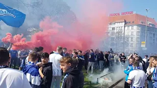 HERTHA BSC 🔵⚪ FANMARSCH VOR DEM BREMEN SPIEL⚽️ Laut und viel Pyro`s👊 ca.6000 Hertha Fans, Geilo!