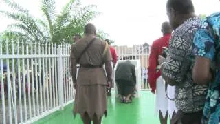 Fijian PM lays wreath at Fijian soldiers grave