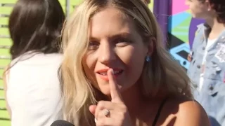 Vanessa Ray Answers Unanswered Pretty Little Liars Finale Questions - Teen Choice 2015