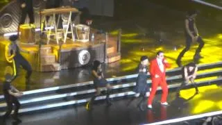 20121113 Madonna & Psy - Give it 2 Me + Gangnam Style (MDNA at MSG) 1080p