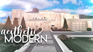 ROBLOX | Bloxburg: Aesthetic Light Modern Family Mansion 159k | No Large Plot | 2 Story House Build