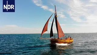 Traditionssegler fahren auch bei Flaute | die nordstory | NDR