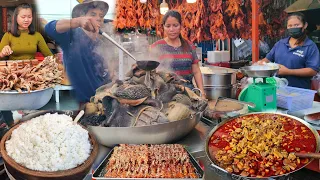 AMAZING! Cambodian Street Food - Delicious Grilled Duck, Beef Belly, Duck, Beef Offal Stew & More