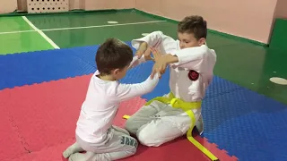 Воспитанники младшей группы готовятся к сдаче на пояса айкидо | Aikido | 合気道