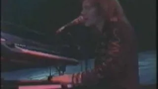 Bon Jovi - Born To Be My Baby - Live In Tokyo 1988