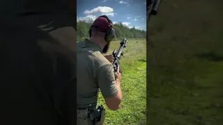 Кто нибудь, расскажите ему, что можно заражать больше 2х патронов #tactical #ar15  #223