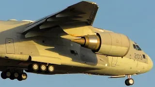 AMAZING Japan Air Self-Defense Force (JASDF) Kawasaki C-2 Landing | 2019 Avalon Airshow