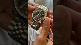 Setting up the Rolex Sky-dweller Black Dial on Jubilee