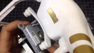 How to remove a DJI Phantom 3 gimbal