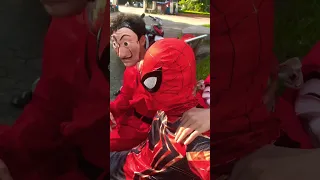 🙌HAND TROLLS SPIDERMAN VS MONEYHEIST #teamspiderman #moneyheist #short #viral #moneyheist #parkour