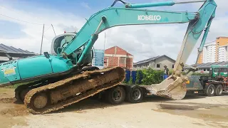 Excavator loading