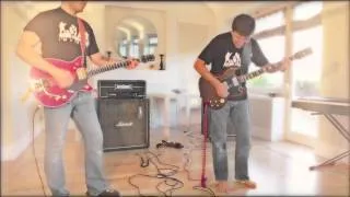 "Shoot To Thrill" In The Living Room (A SoloDallas/AC/DC Italia Cover) - The Schaffer Replica™