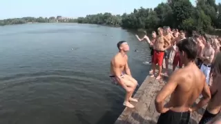 Прыжки в воду офигенно)))