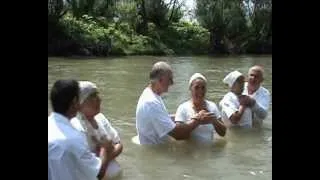 Водное крещение в ромской церкви
