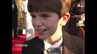 freddie highmore red carpet finding neverland 2004