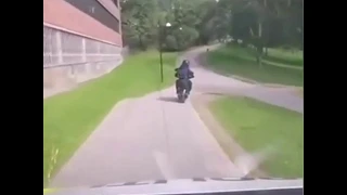 Police ram moped thieves in spectacular pursuit through park.  👑💯