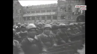 7 ноября 1941 года в Москве прошел военный парад в честь 24-й годовщины Октябрьской революции