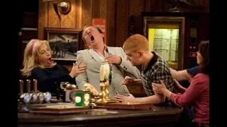 Coronation Street - Gary Windass Punches Sean Tully (22nd July 2011 Episode 2)