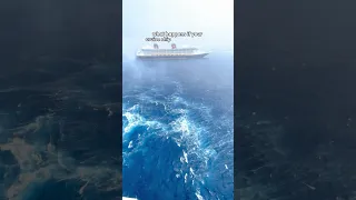 What happens if your CRUISE SHIP hits a STORM? 🤯