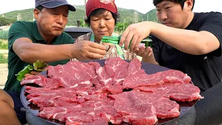 입에서 살살 녹는 한우 안심, 제비추리, 채끝살 먹방! (Korean Beef grilled on a cauldron lid) 요리&먹방!! - Mukbang eating show