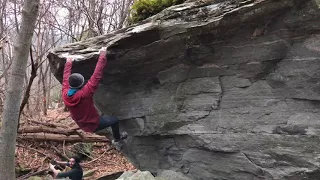 Great Barrington Bouldering - French Tips Eliminate V6