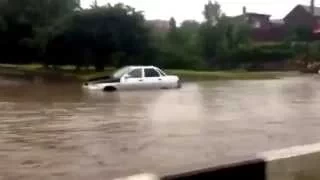 Затопленные улицы Ростова-на-Дону (Малиновского)