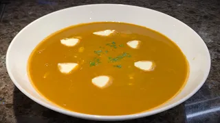 Низкоуглеводный французский суп из панцирей и голов креветок ("биск")