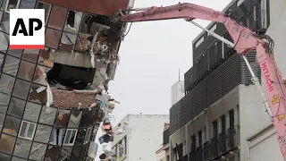 Demolition of building tilted by Taiwan earthquake starts in Hualien