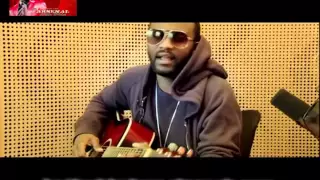 Fally Ipupa chante Catafalque chez Claudy Siar