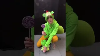 Nutty cosplay 🍭 from Happy Tree Friends 💚