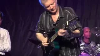 What's Going On / Breezin' - Peter White at 1. Algarve Smooth Jazz Festival (2016)