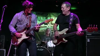 ''DO YOU READ ME'' - DAVY KNOWLES & BAND OF FRIENDS @ Callahan's, March 2019