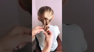 EASY SUMMER HAIRSTYLE