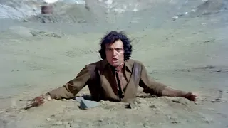 Tumhara Sir Ghodo Ki Tango Tale Kuchla Jayega - Feroz Khan Jabardast Action Scene - Danny Denzongpa