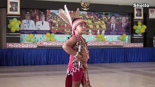 Festival Budaya Pelajar, Peragaan Busana Adat Dayak Kalimantan Barat